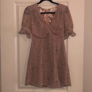 Selfie Leslie Pale Pink dress